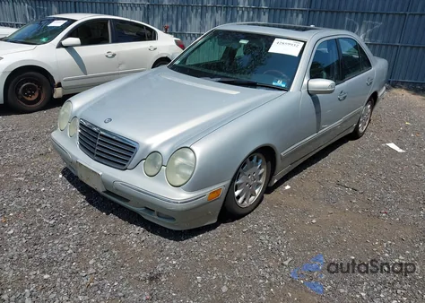 2000 Mercedes-Benz E 320 from USA, damaged, VIN WDBJF65J0YB115591
